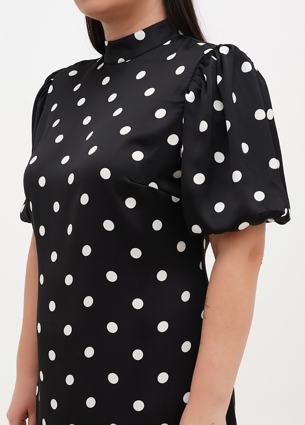 Черное кэжуал платье а-силуэт H&M в горошек