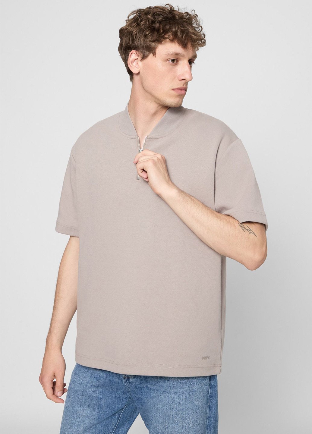 Бежева футболка PRPY