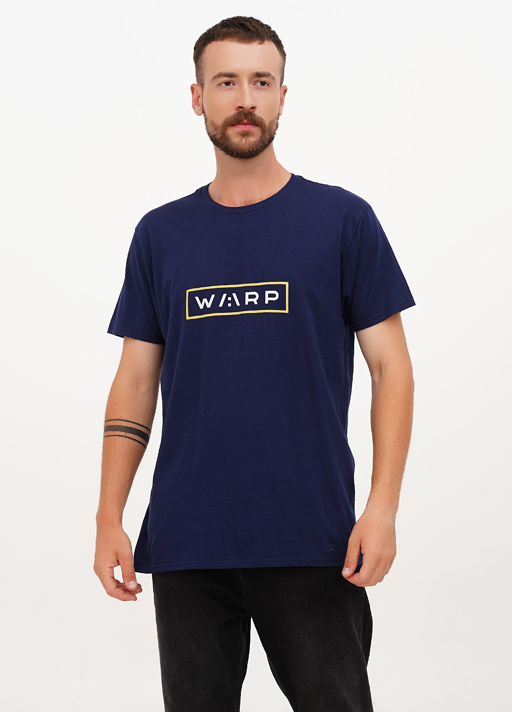 Темно-синяя футболка Hanes