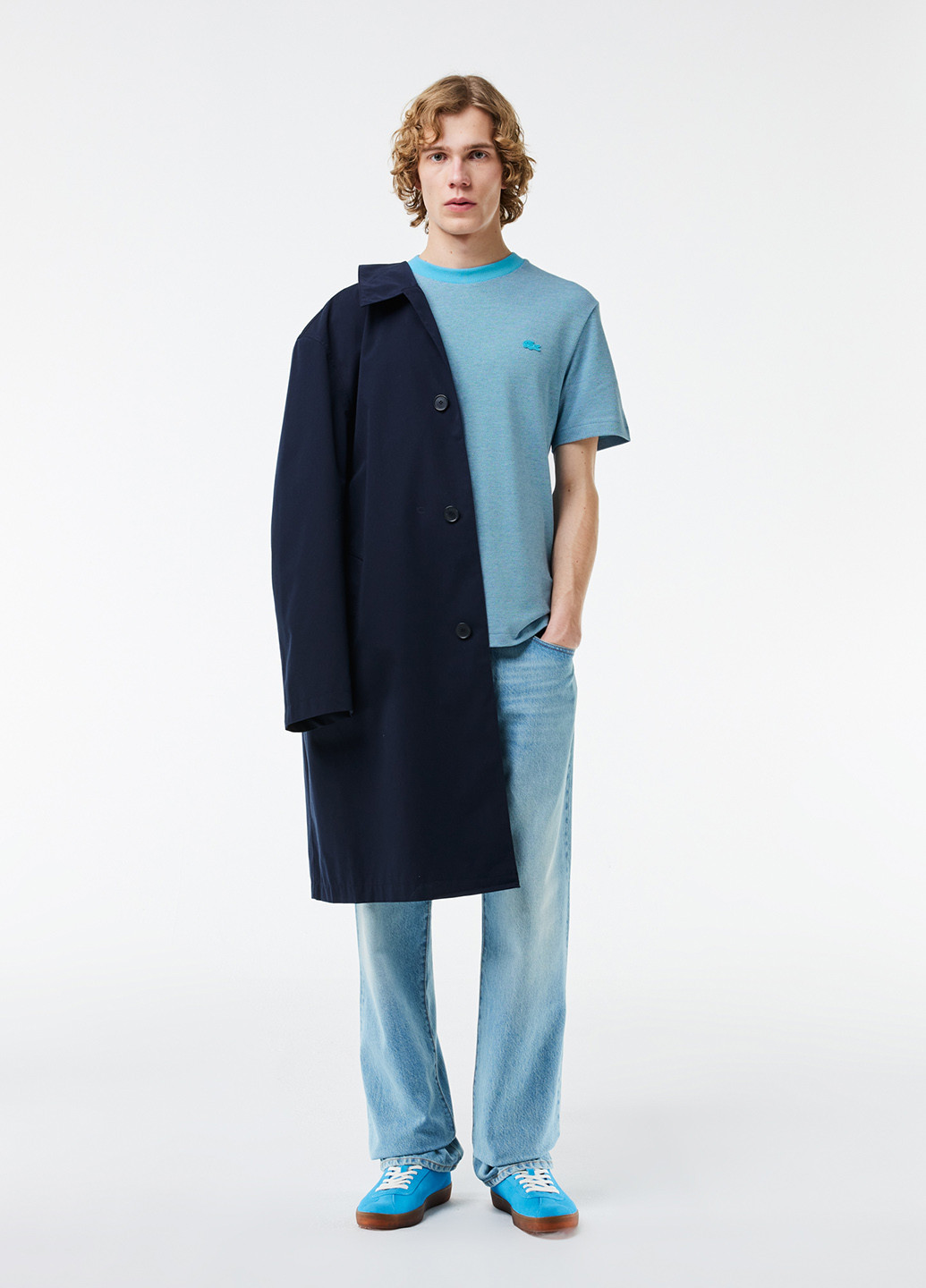 Голубая футболка Lacoste