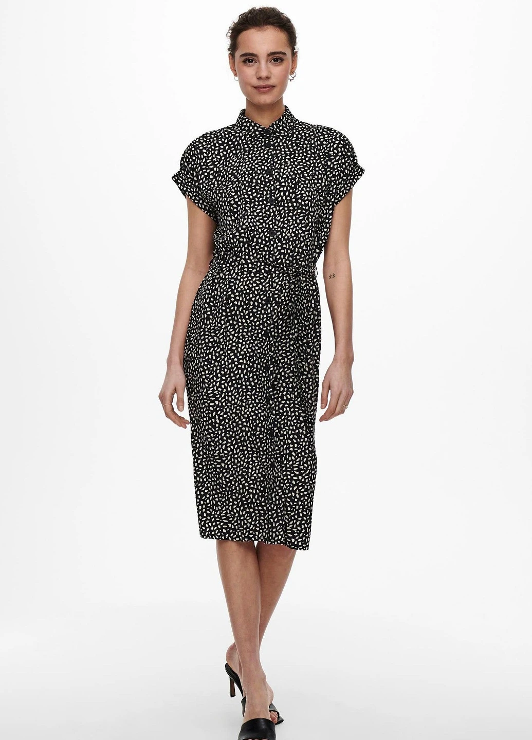 Чорна кежуал плаття, сукня Only з абстрактним візерунком