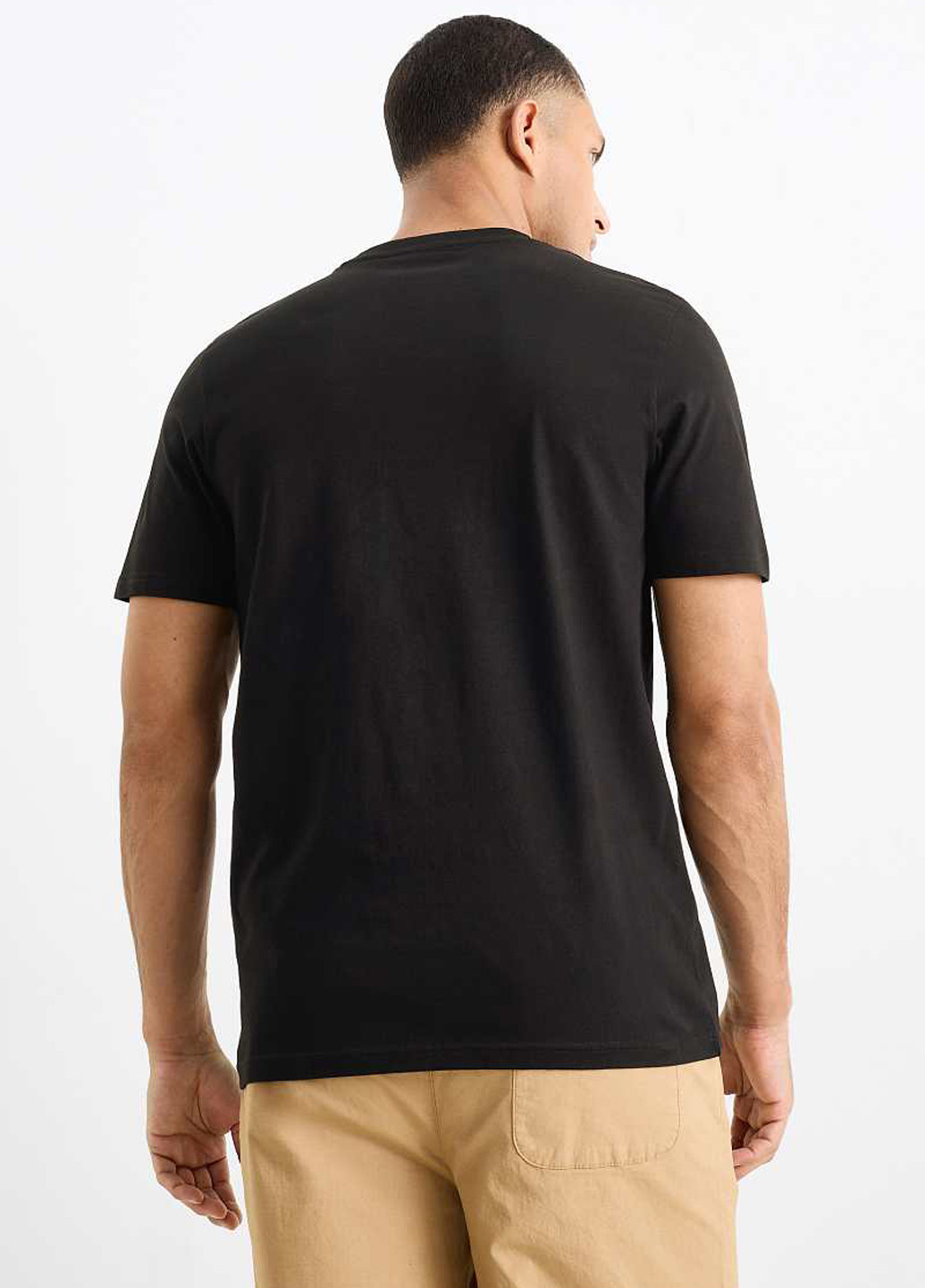 Чорна футболка C&A