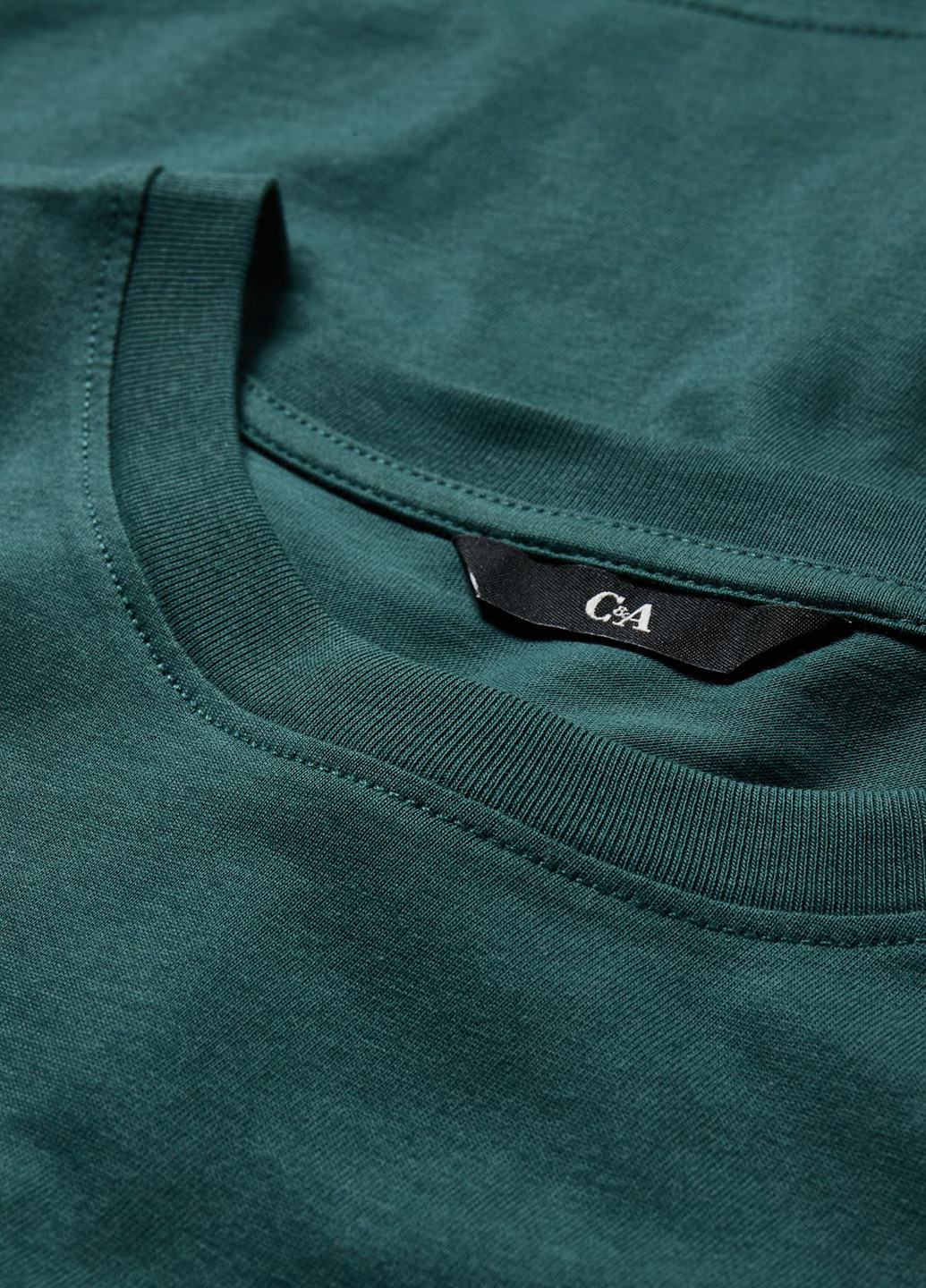 Зеленая футболка C&A