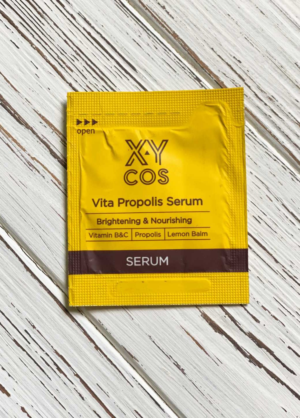 Пробник Сироватка для яскравості шкіри з прополісом Vita Propolis Serum Pouch, 2 мл XYCOS (251135845)