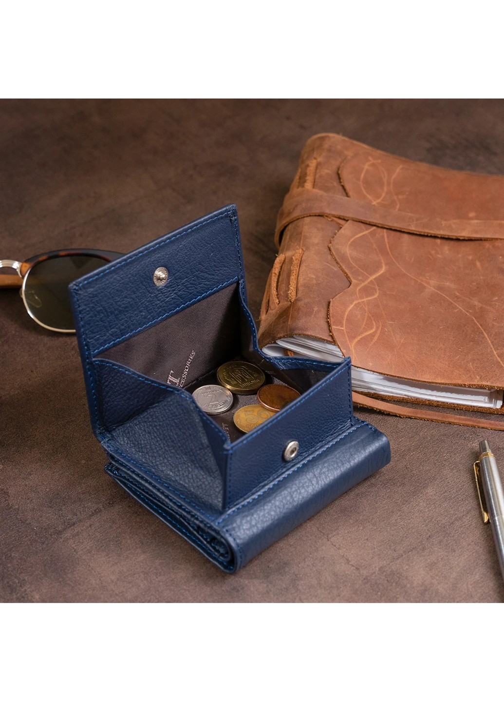 Жіночий шкіряний гаманець 10х9х1,3 см st leather (229460990)
