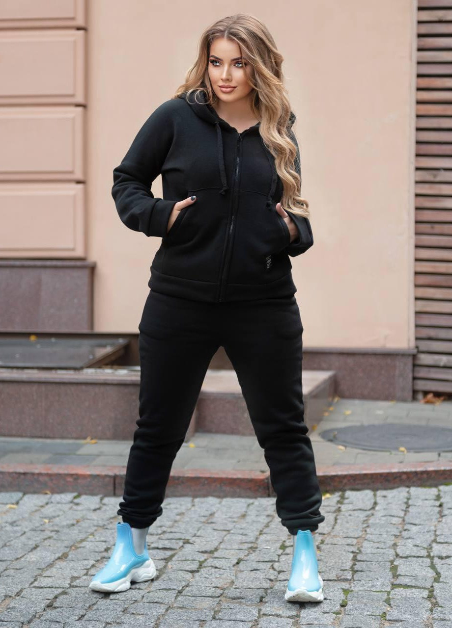 Женский теплый спортивный костюм черного цвета 48/50 378643 New Trend (256373077)