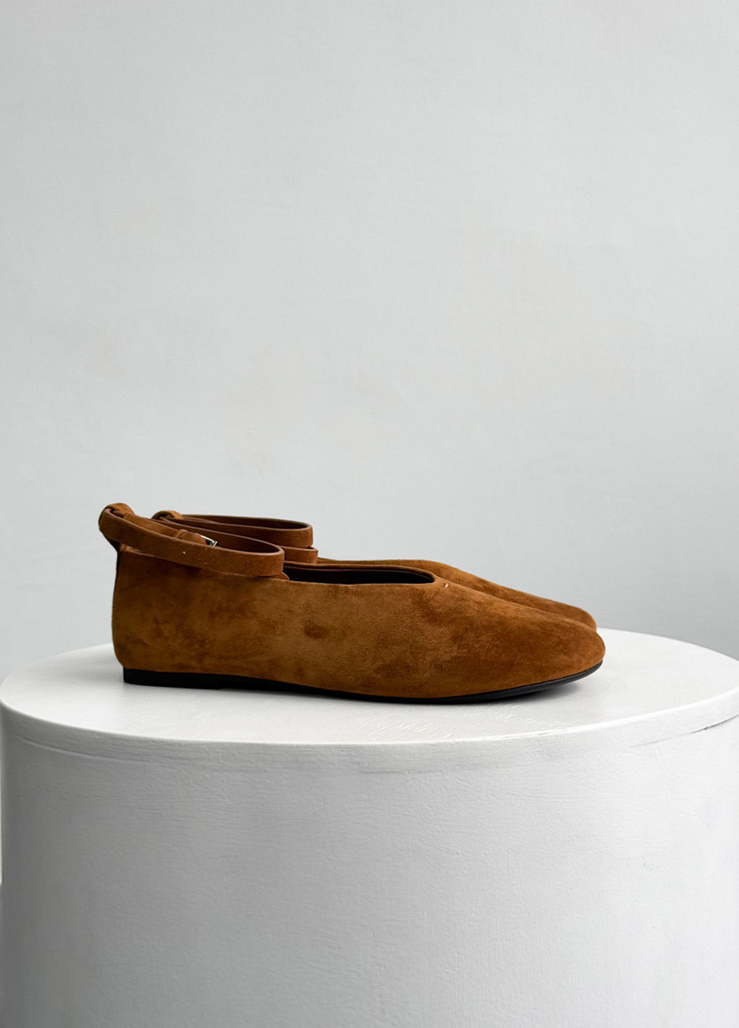 Женские балетки Le'BERDES | коричневые однотонные без декора натуральная замша (370483483)