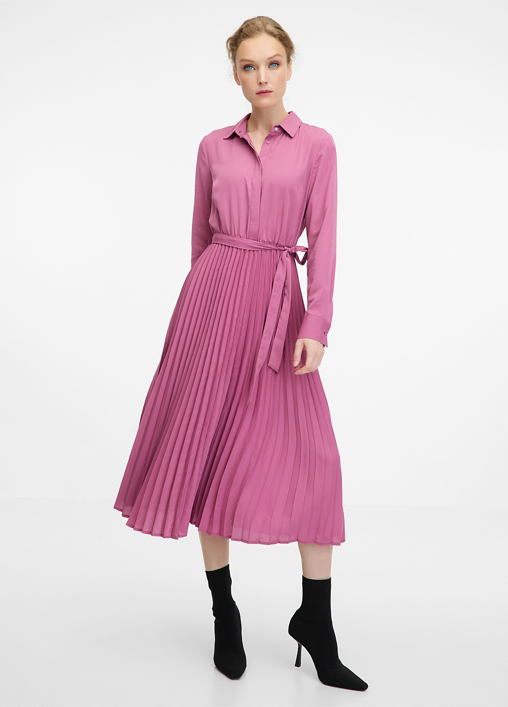 Розовое кэжуал платье плиссированное, а-силуэт Orsay однотонное