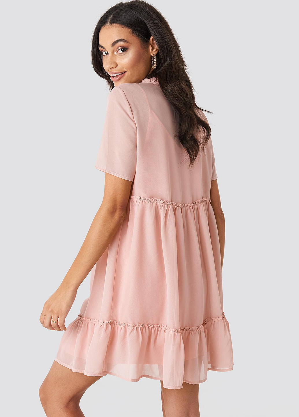 Светло-розовое кэжуал платье а-силуэт NA-KD однотонное