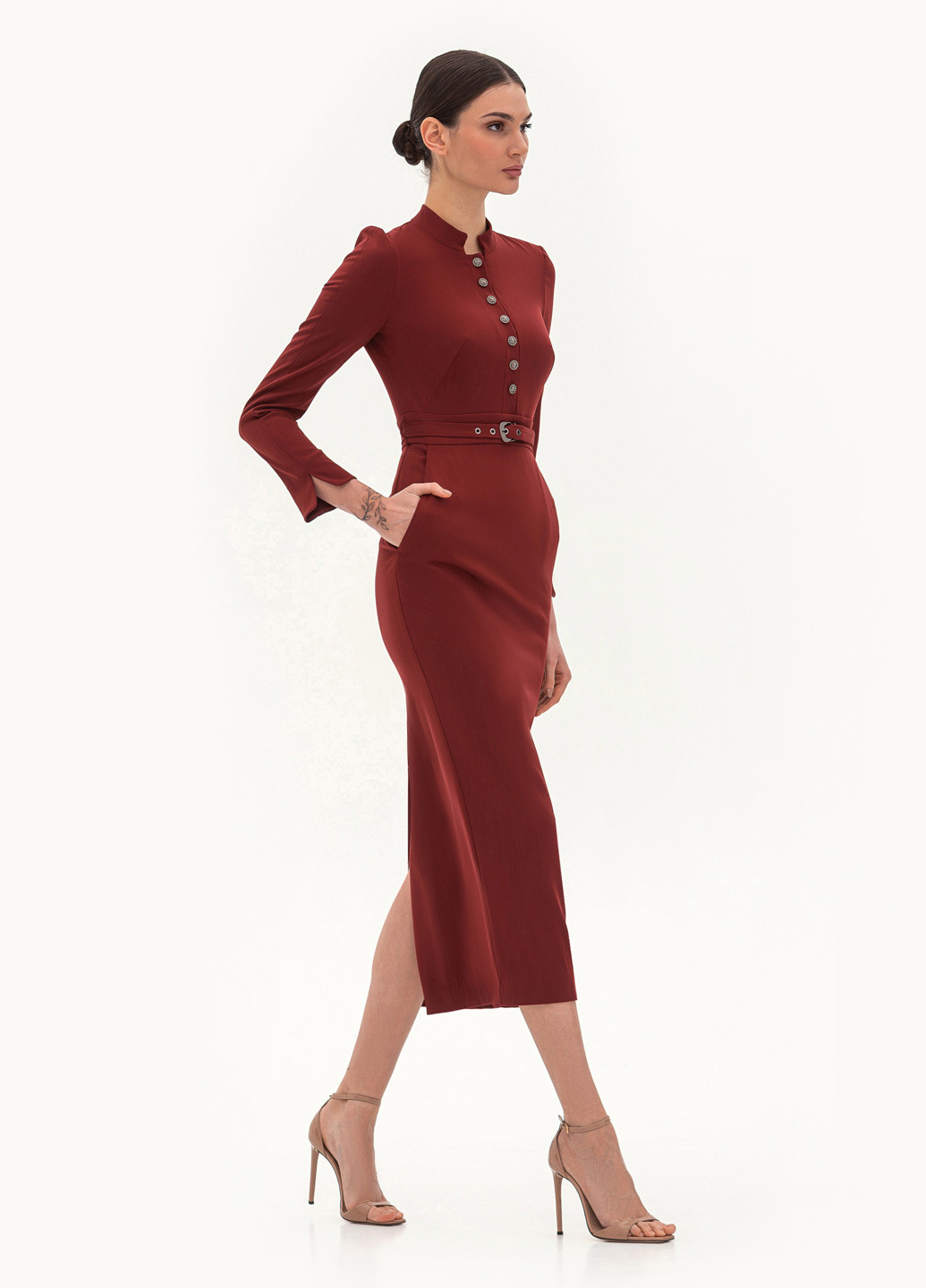 Терракотовое деловое платье футляр BGL однотонное