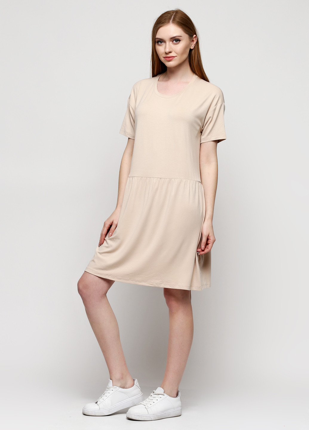 Світло-бежева кежуал плаття, сукня Moss Copenhagen однотонна