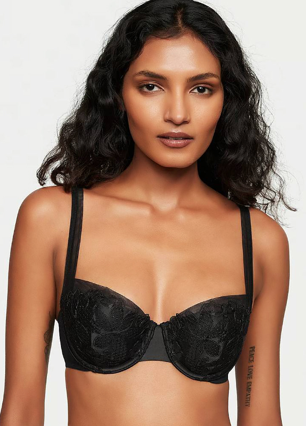 Чорний демісезонний комплект (бюстгальтер, трусики) Victoria's Secret