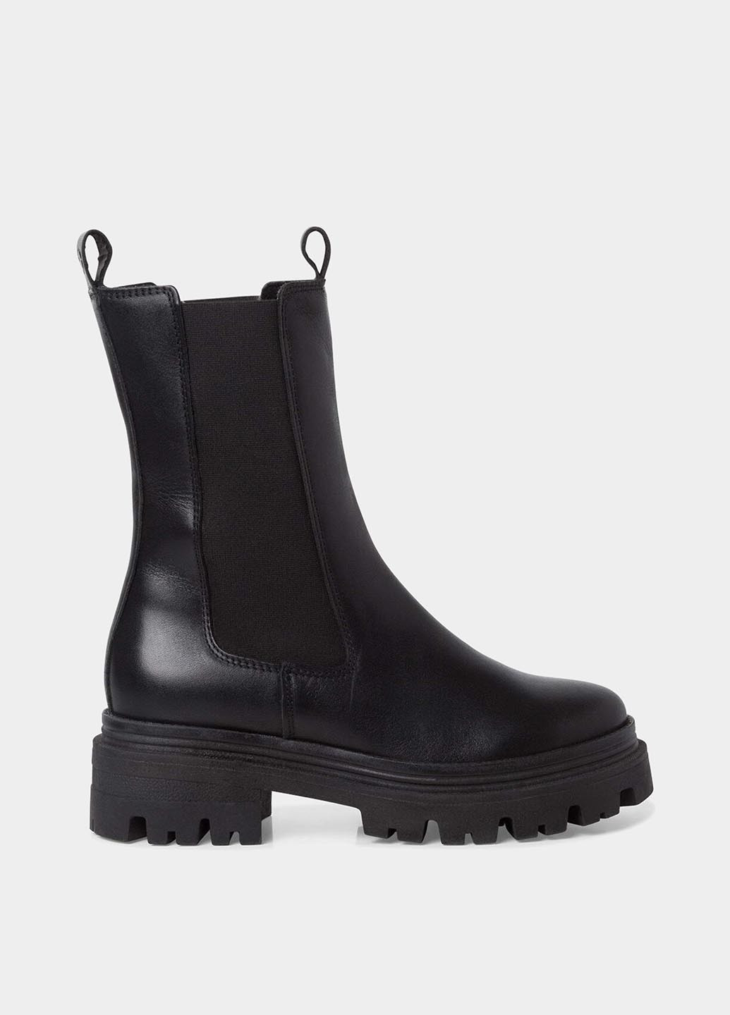 Осенние ботинки челси Tamaris на тракторной подошве