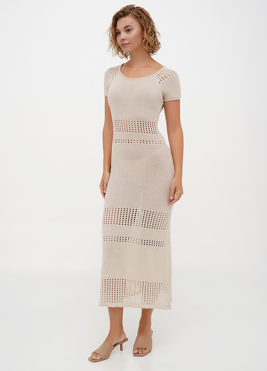 Светло-бежевое кэжуал платье силуэтная EQUILIBRI однотонное