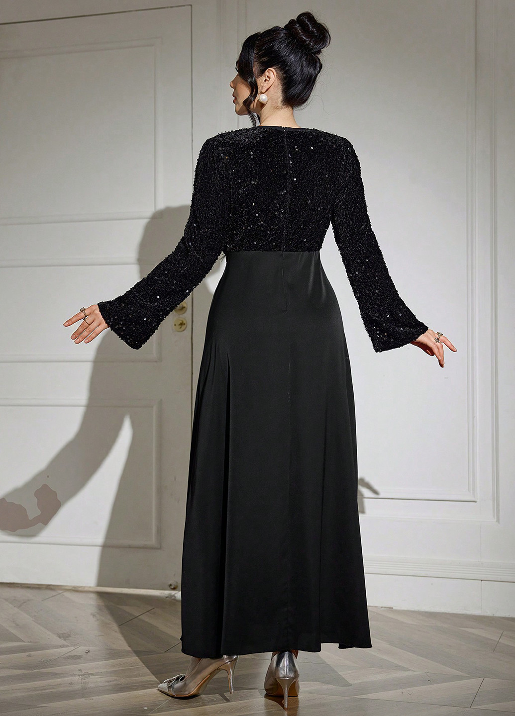 Черное кэжуал платье плиссированное SHEIN однотонное