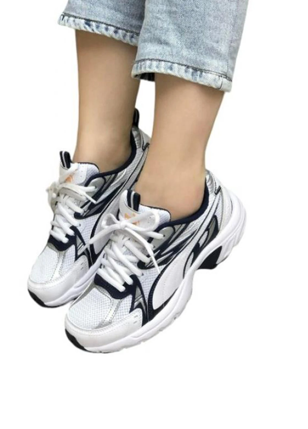 Білі кросівки 392322-05 демісезон Puma Milenio