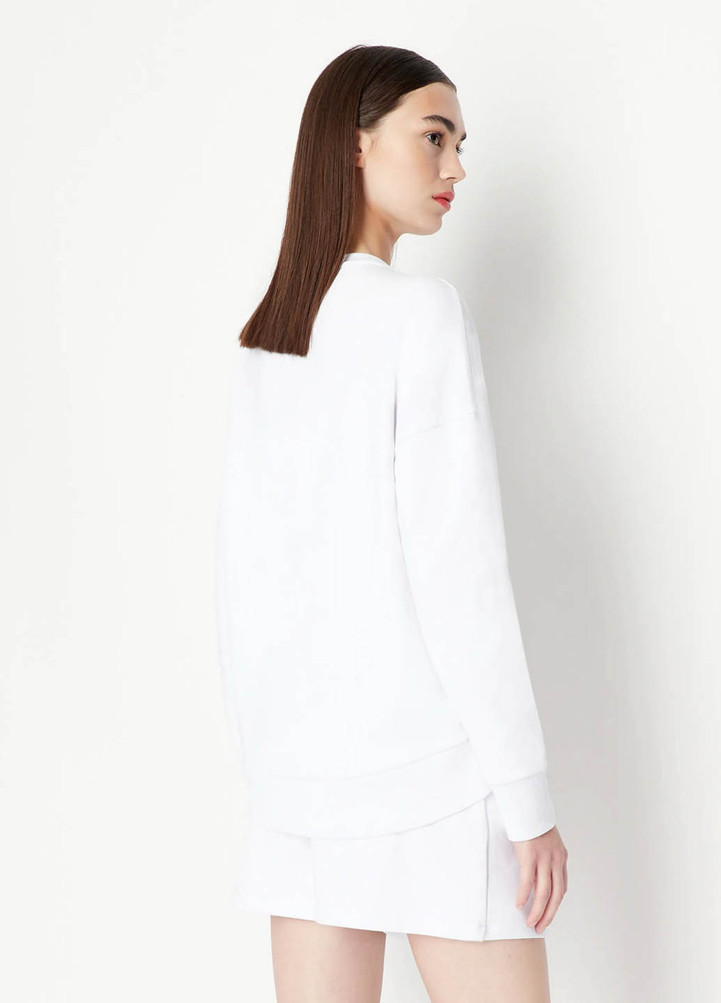 Белый свитшот Armani Exchange однотонный без декора (365688579)