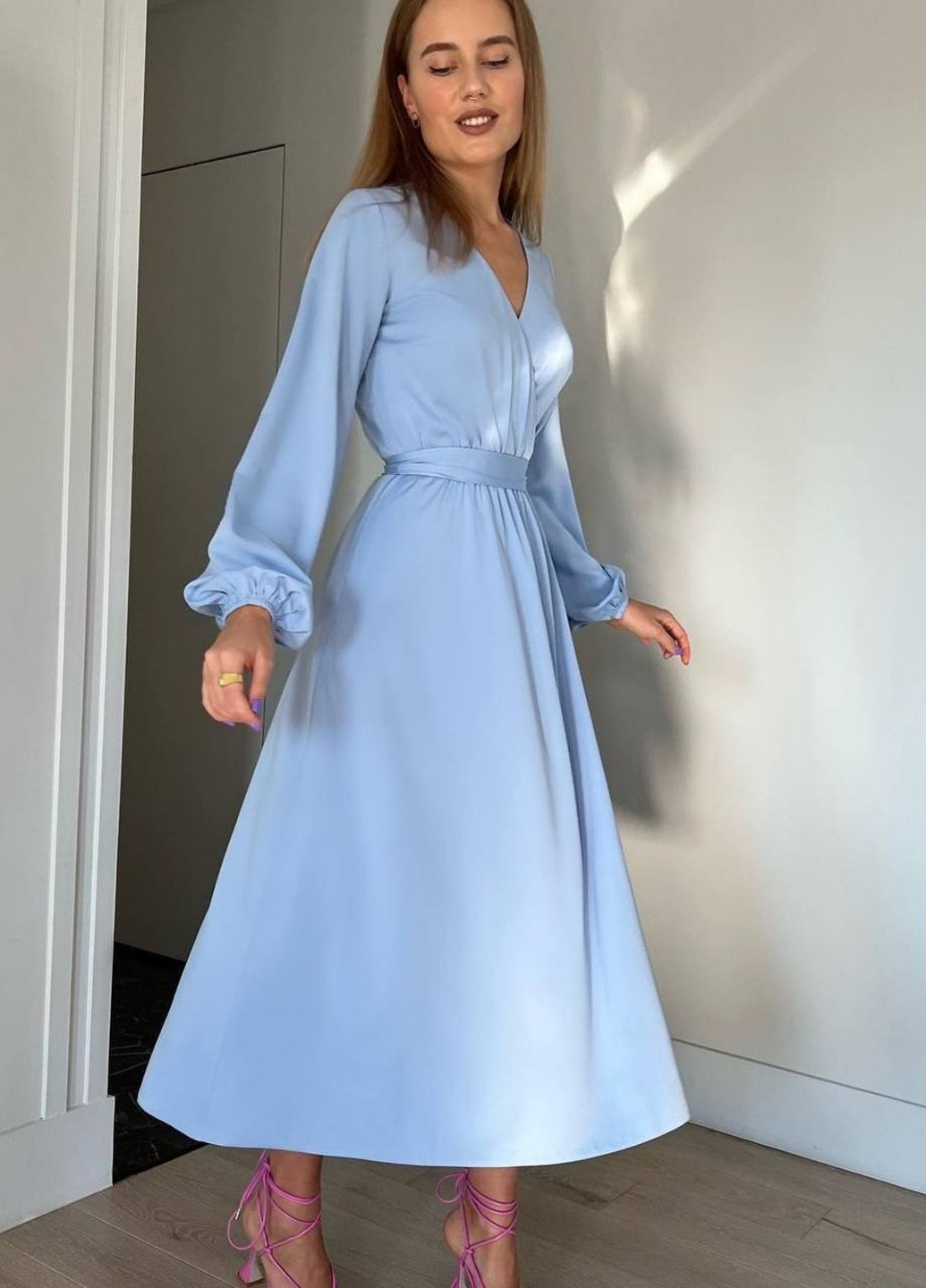 Блакитна вечірня, кежуал сукня на запах No Brand однотонна