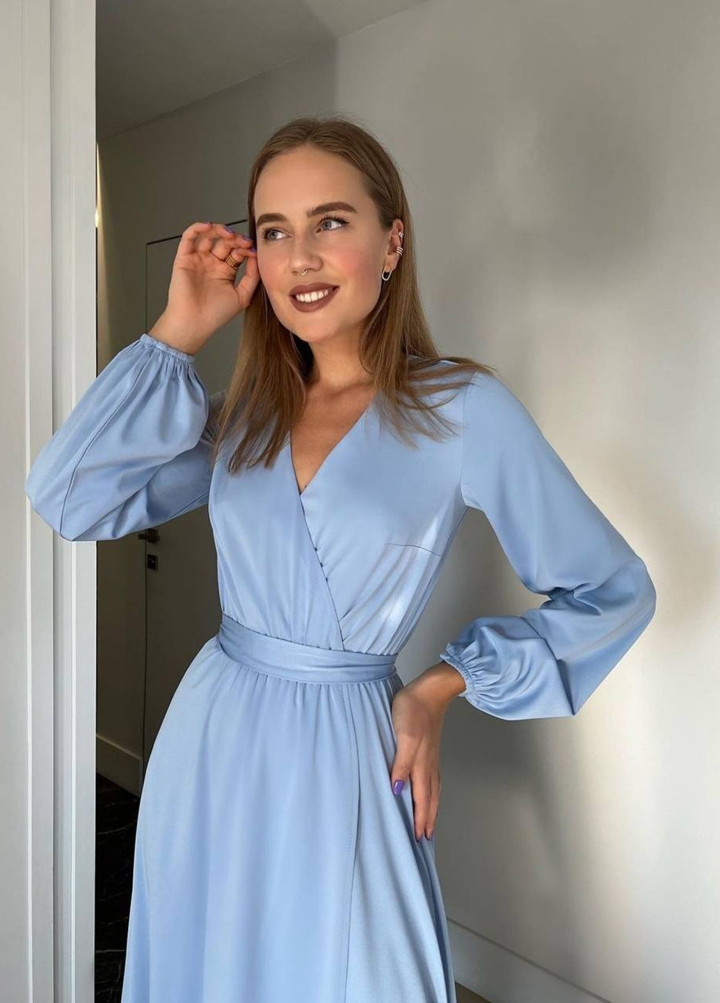 Блакитна вечірня, кежуал сукня на запах No Brand однотонна