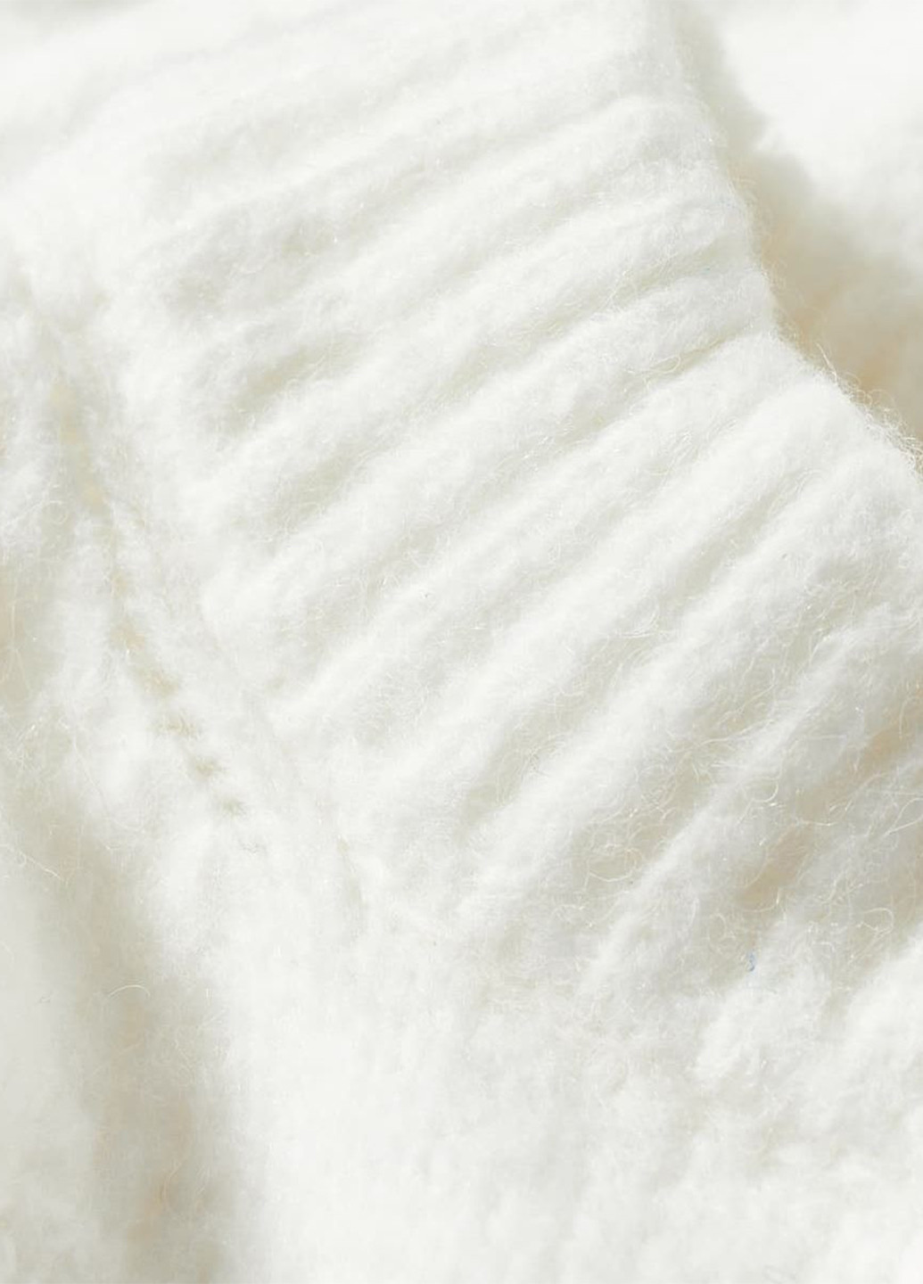Білий демісезонний светр джемпер C&A