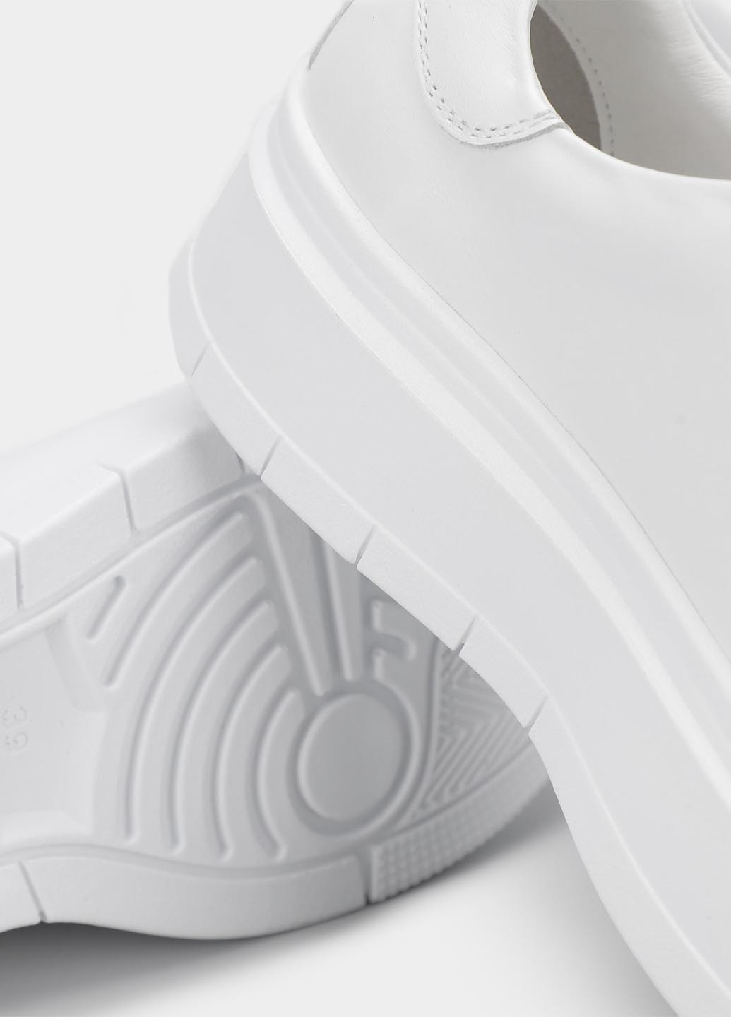 Белые кеды Braska