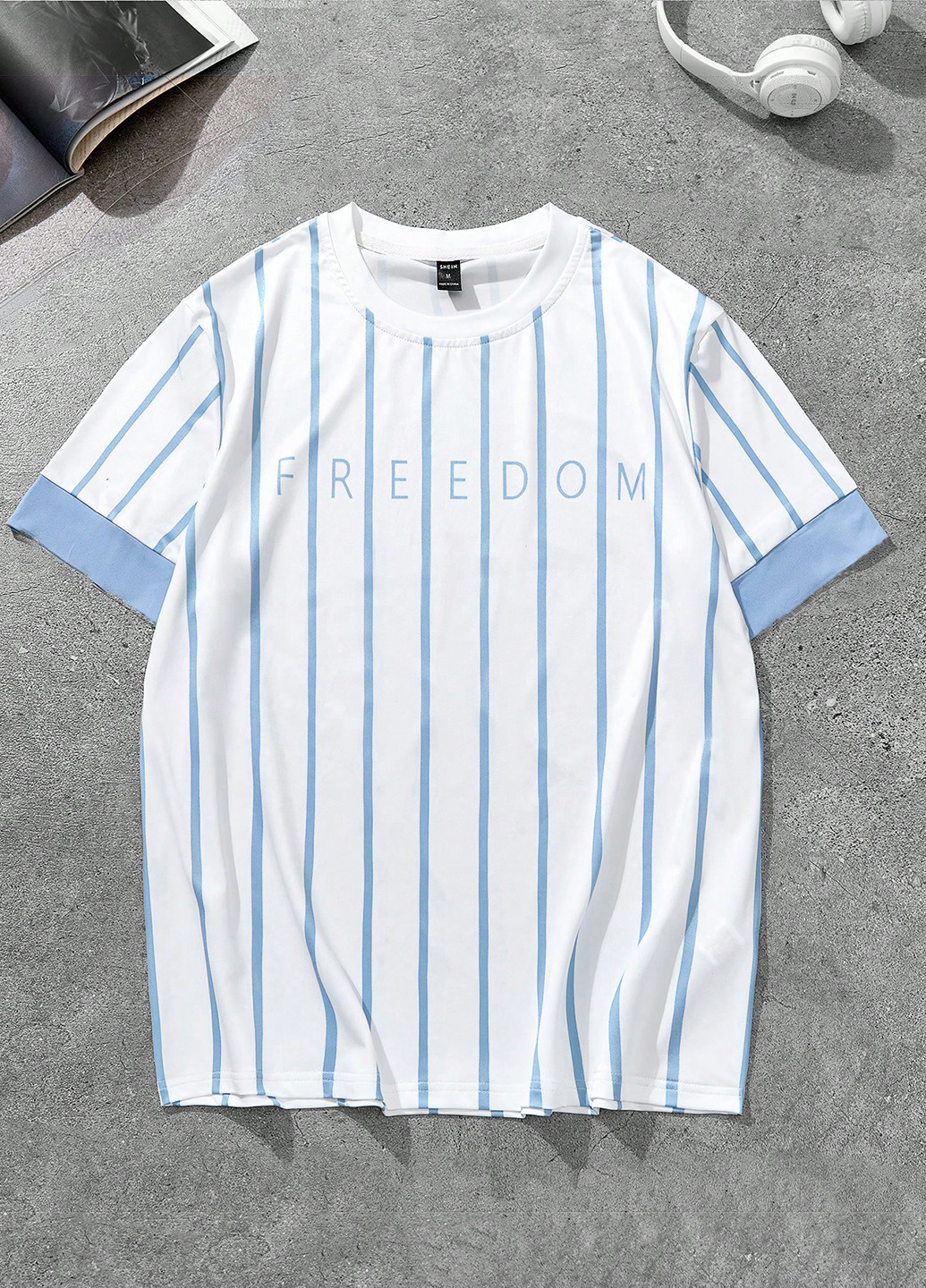 Голубая футболка SHEIN