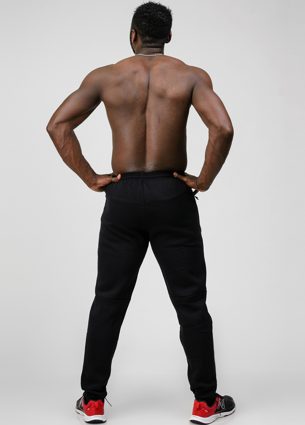 Черные спортивные зимние прямые брюки Go Fitness