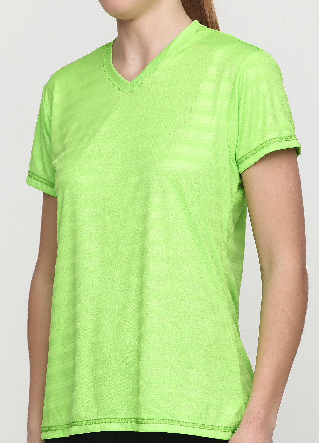 Салатовая летняя футболка с коротким рукавом A4
