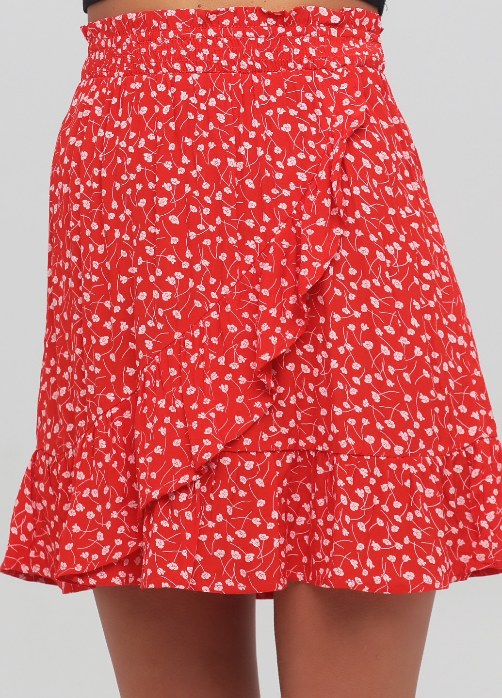Красная кэжуал цветочной расцветки юбка Monki клешированная