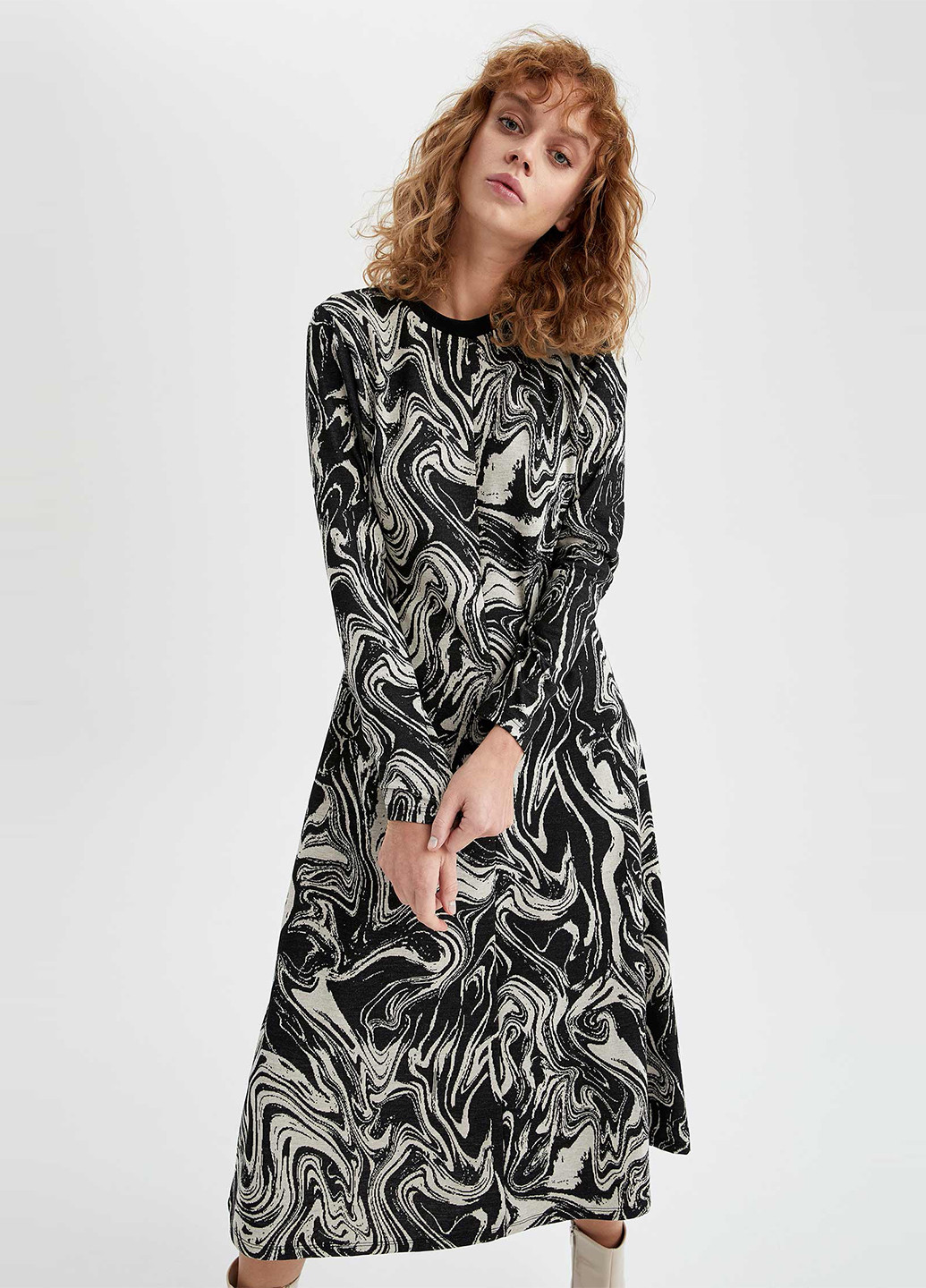 Чорно-білий кежуал сукня а-силует DeFacto з абстрактним візерунком