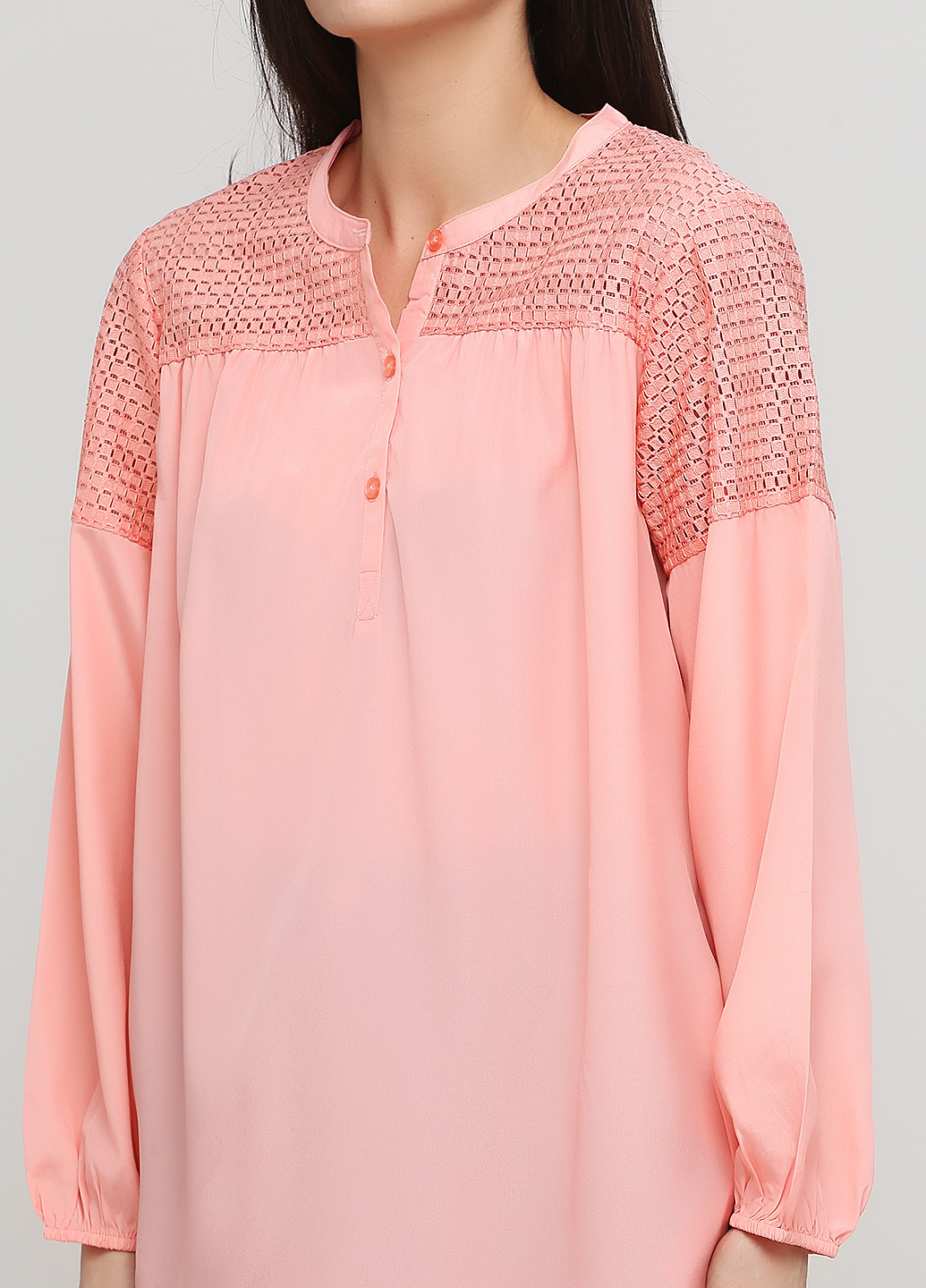 Персиковая демисезонная блуза Avon