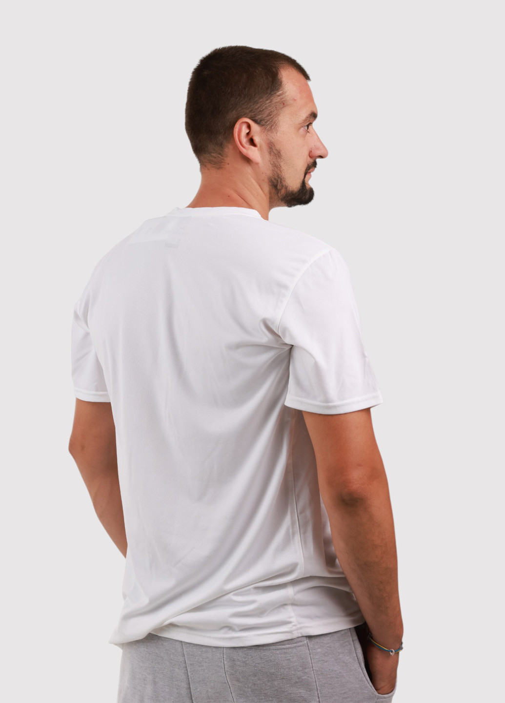 Белая футболка Nike