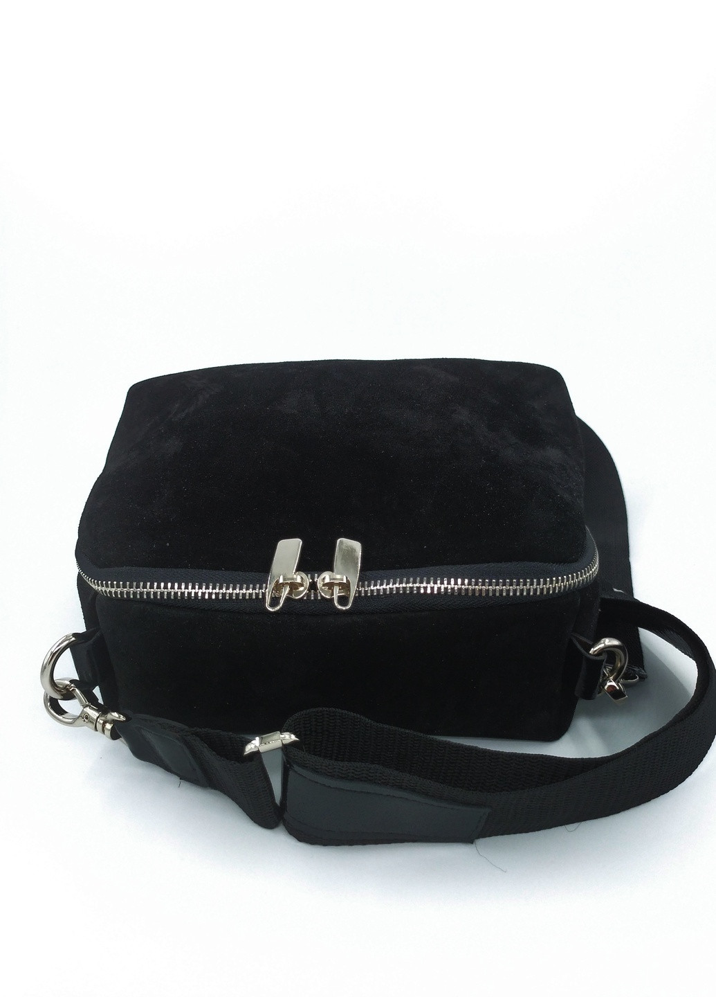 Сумка крос-боді чорна замшева середня 1706 201-4620 ARTiS Bags (246276725)