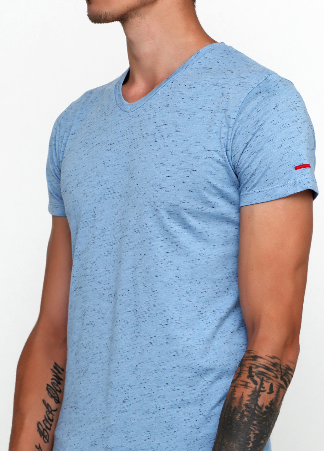 Голубая летняя футболка Castro
