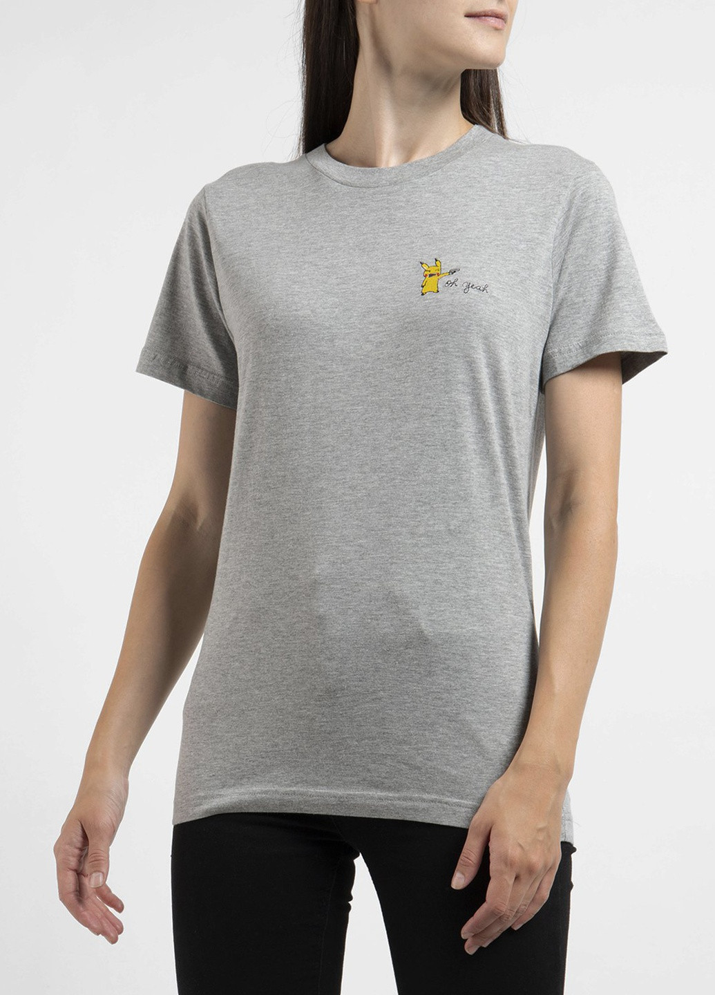 Серая всесезон белая футболка с вышивкой pikachu Ko Samui