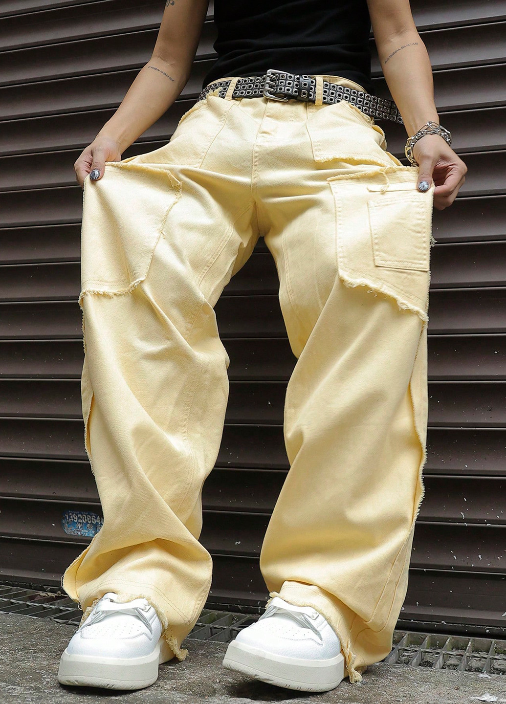 Желтые демисезонные мешковатые джинсы SHEIN