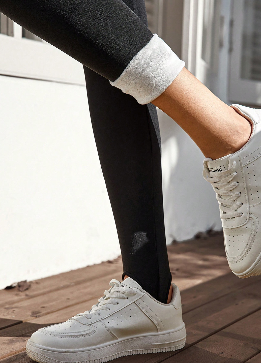 Черные зимние леггинсы SHEIN