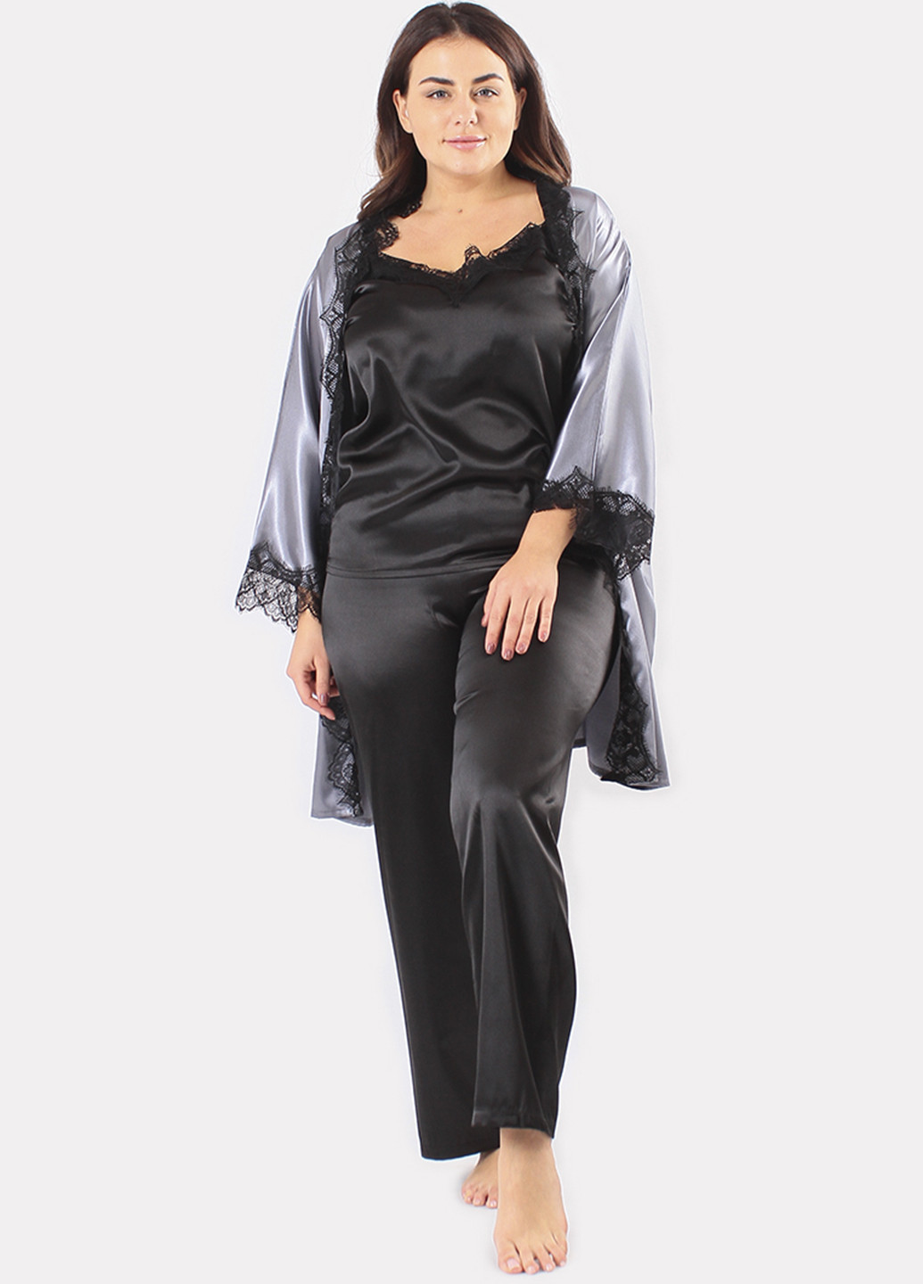Серый демисезонный комплект (топ, брюки, халат) Ghazel