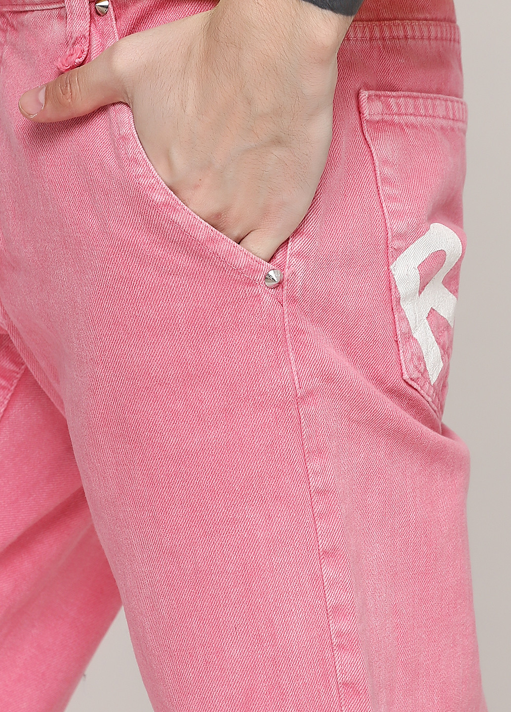 Розовые демисезонные прямые джинсы John Richmond