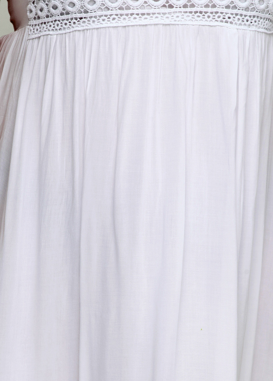Белое кэжуал платье в стиле ампир Moda Italia с цветочным принтом