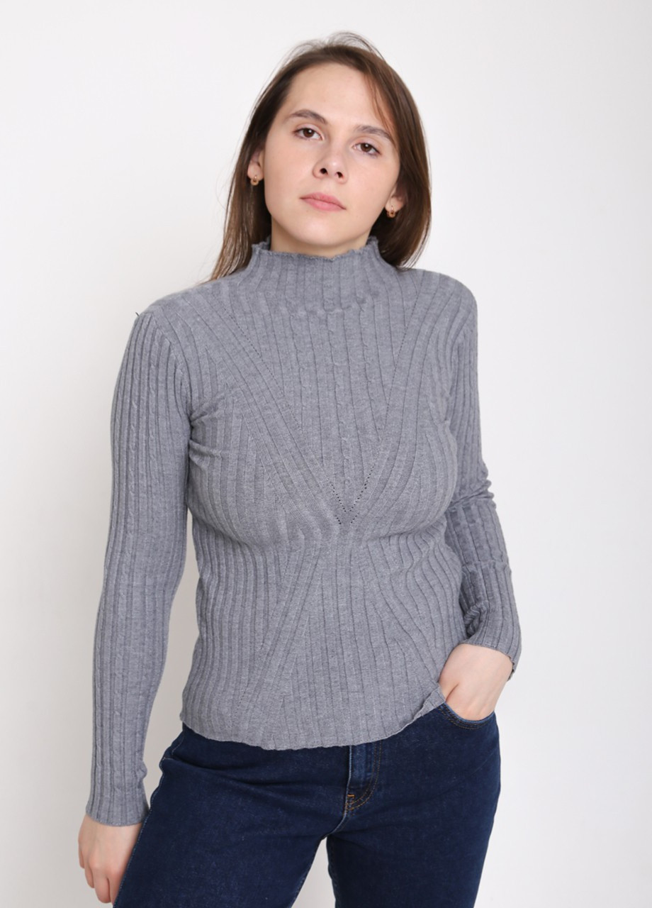 Серый демисезонный свитер женский серый приталенный с горлом JEANSclub Приталенная