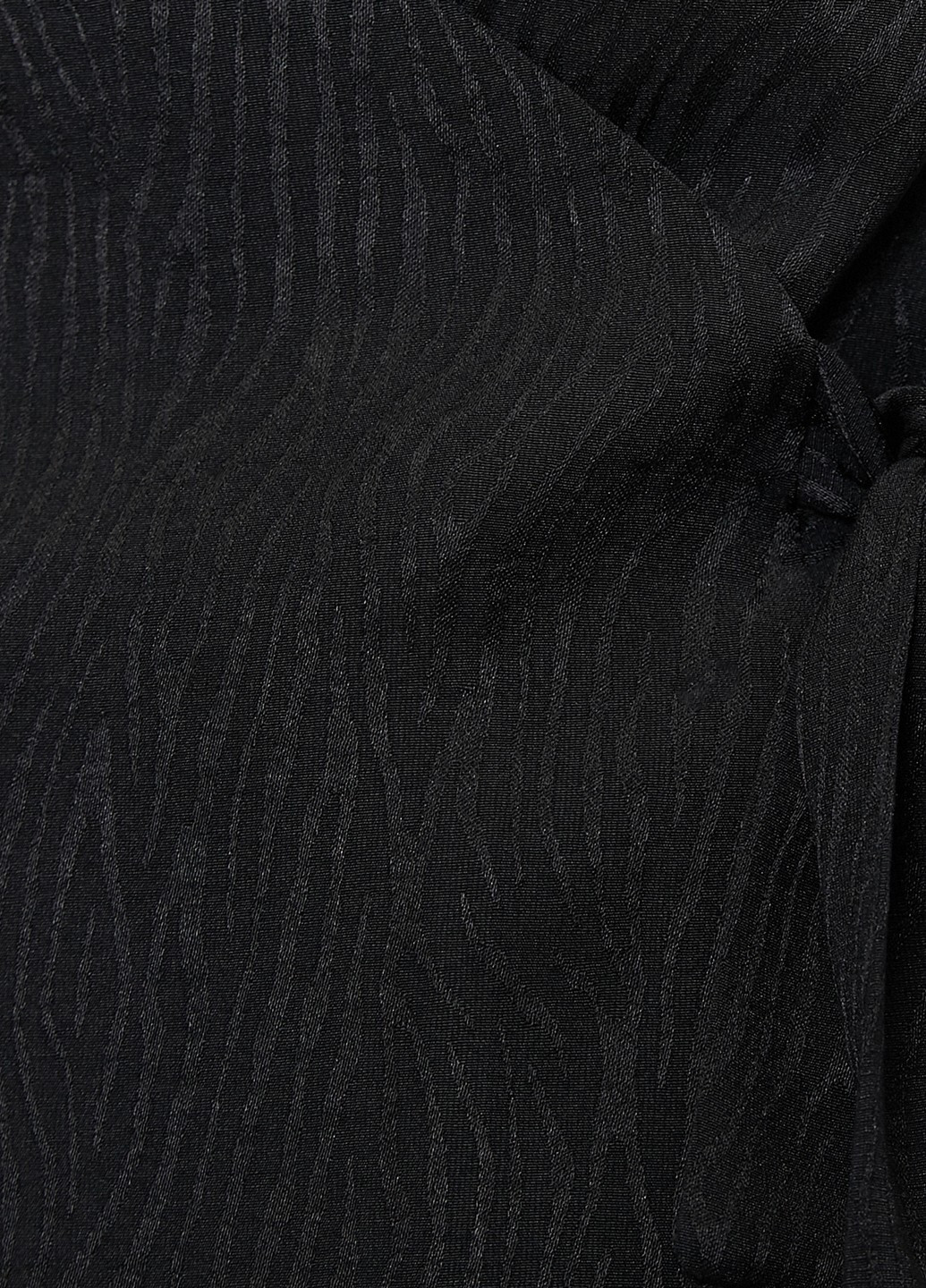 Черная демисезонная блуза на запах KOTON