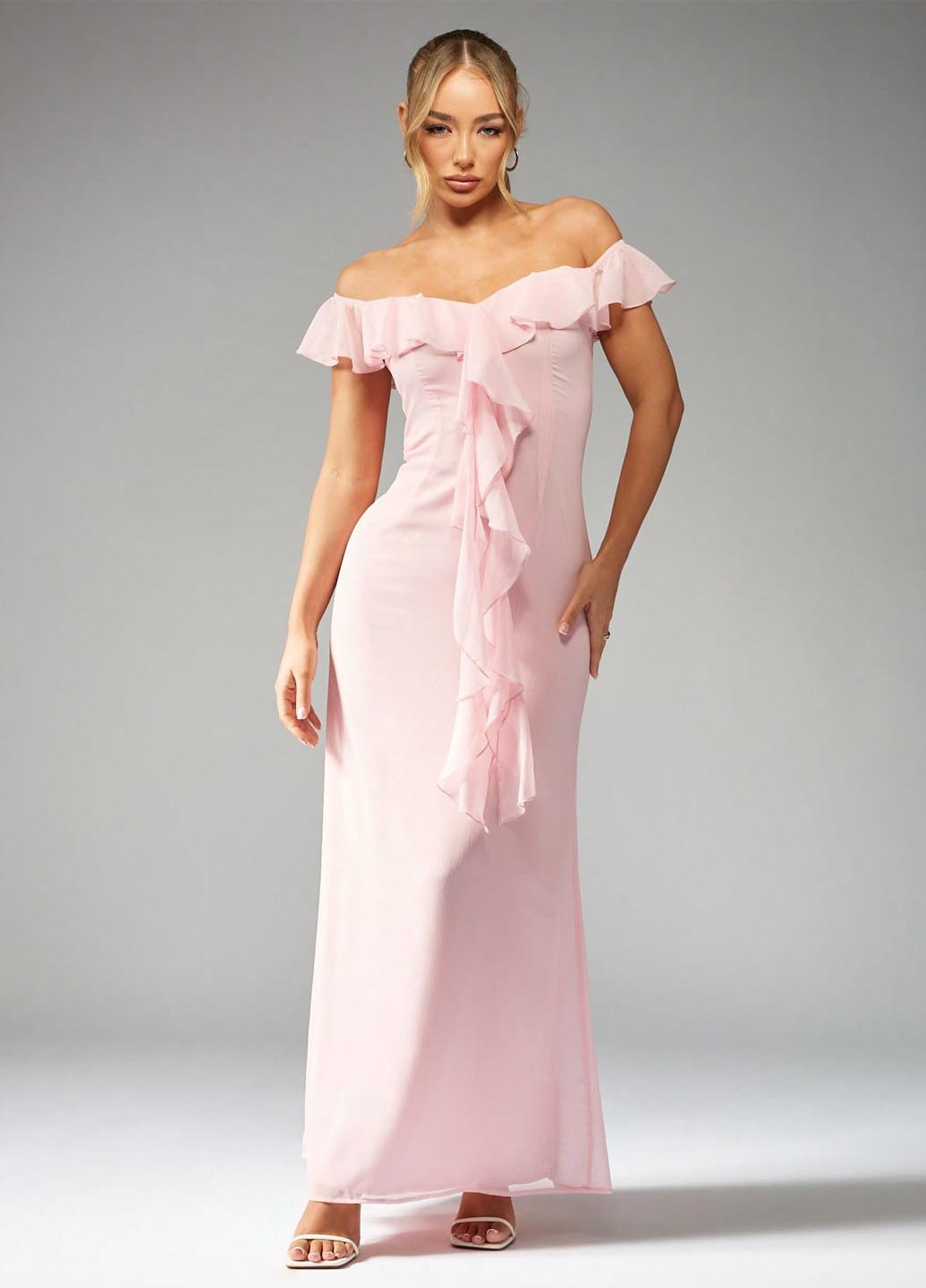 Светло-розовое вечернее, кэжуал платье с открытыми плечами SHEIN однотонное