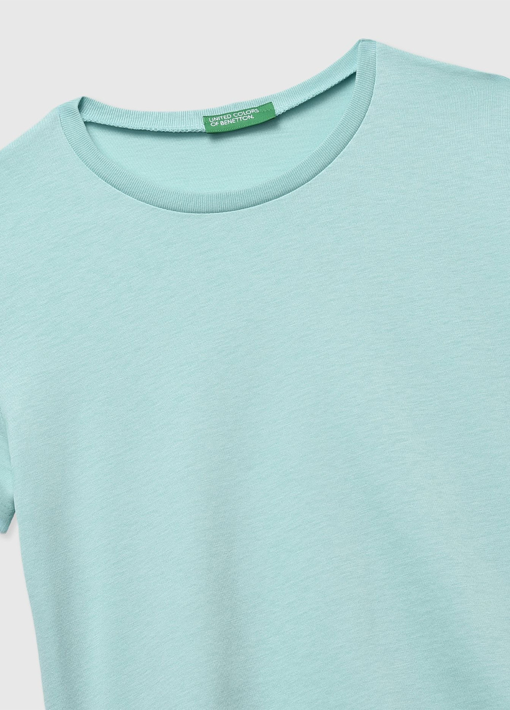 Світло-блакитна літня футболка United Colors of Benetton