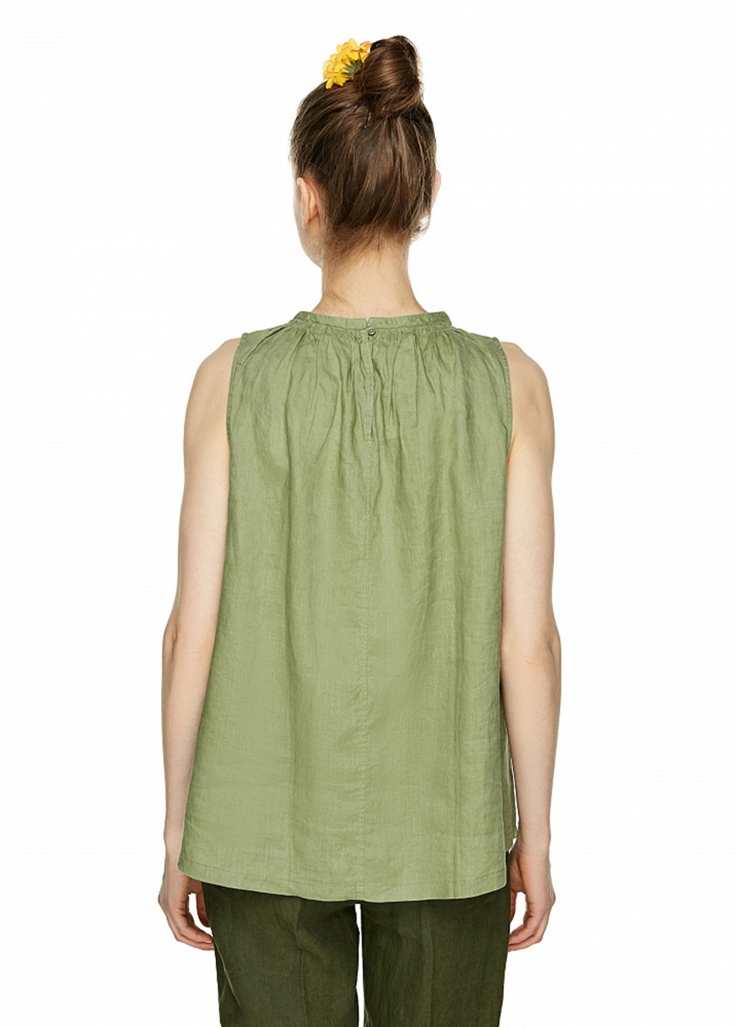 Бледно-зеленая летняя блуза United Colors of Benetton