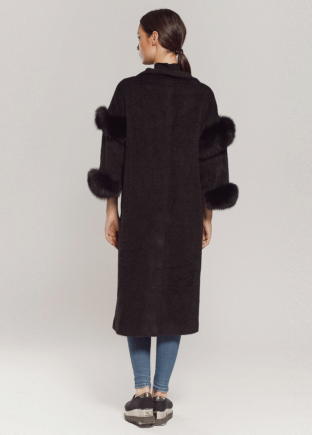 Черное демисезонное Пальто оверсайз Esmeralda