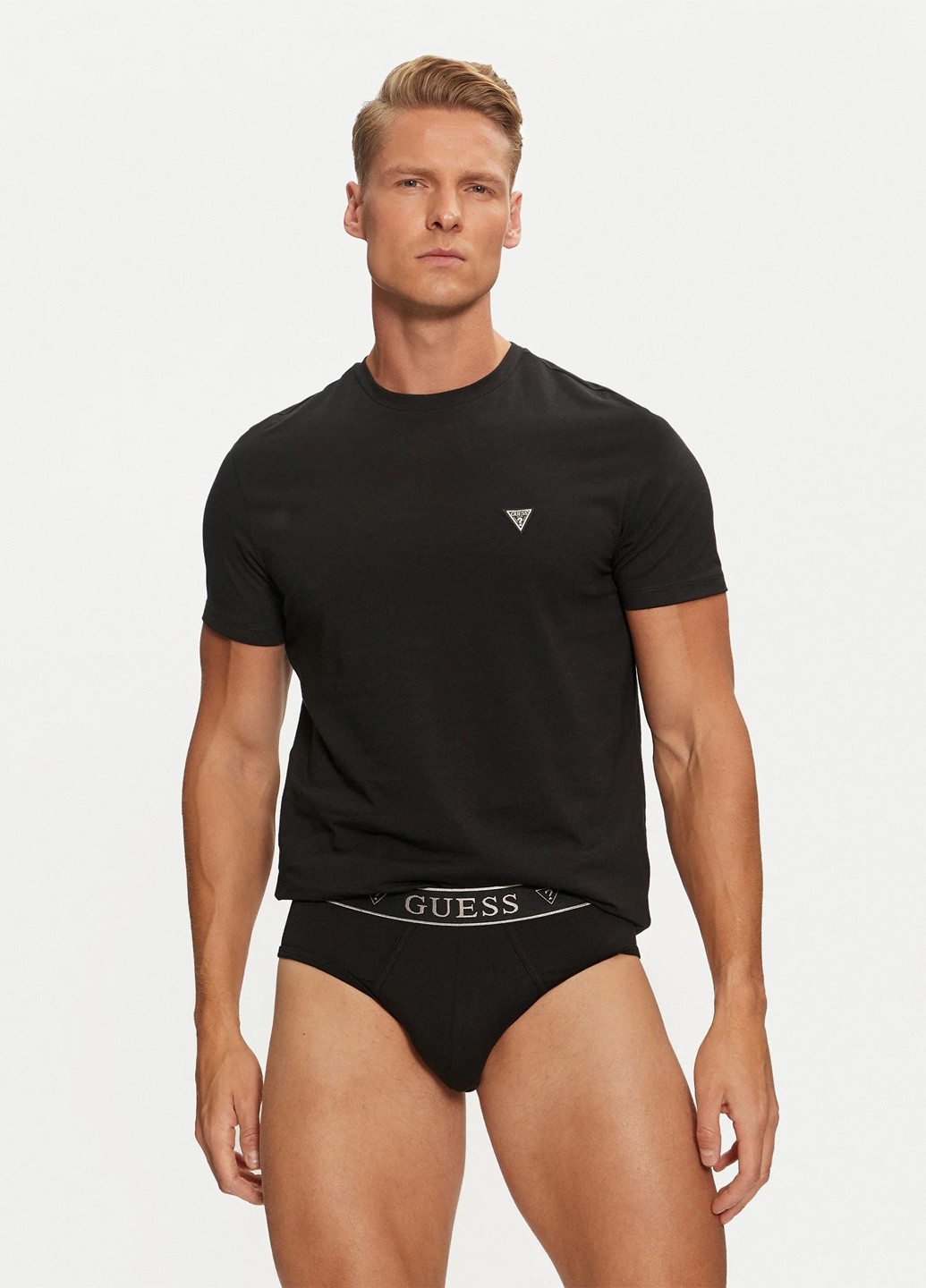 Черный демисезонный комплект (футболка, трусы) Guess