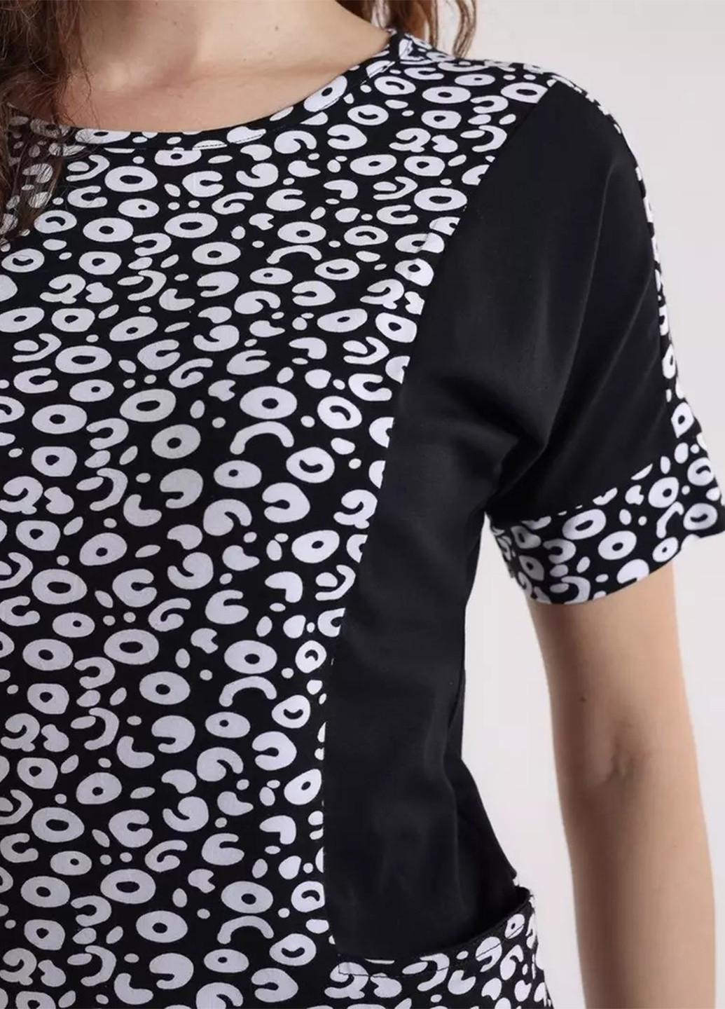 Черно-белое кэжуал платье платье-футболка BBL в горошек