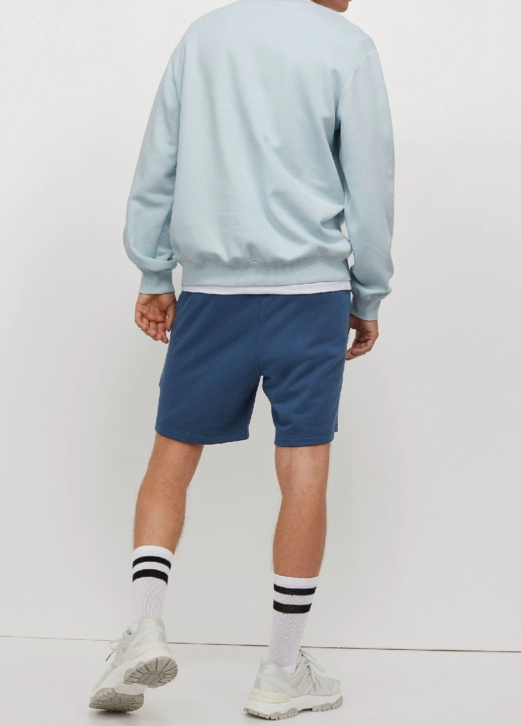 Светло-голубой свитшот H&M (252627296)