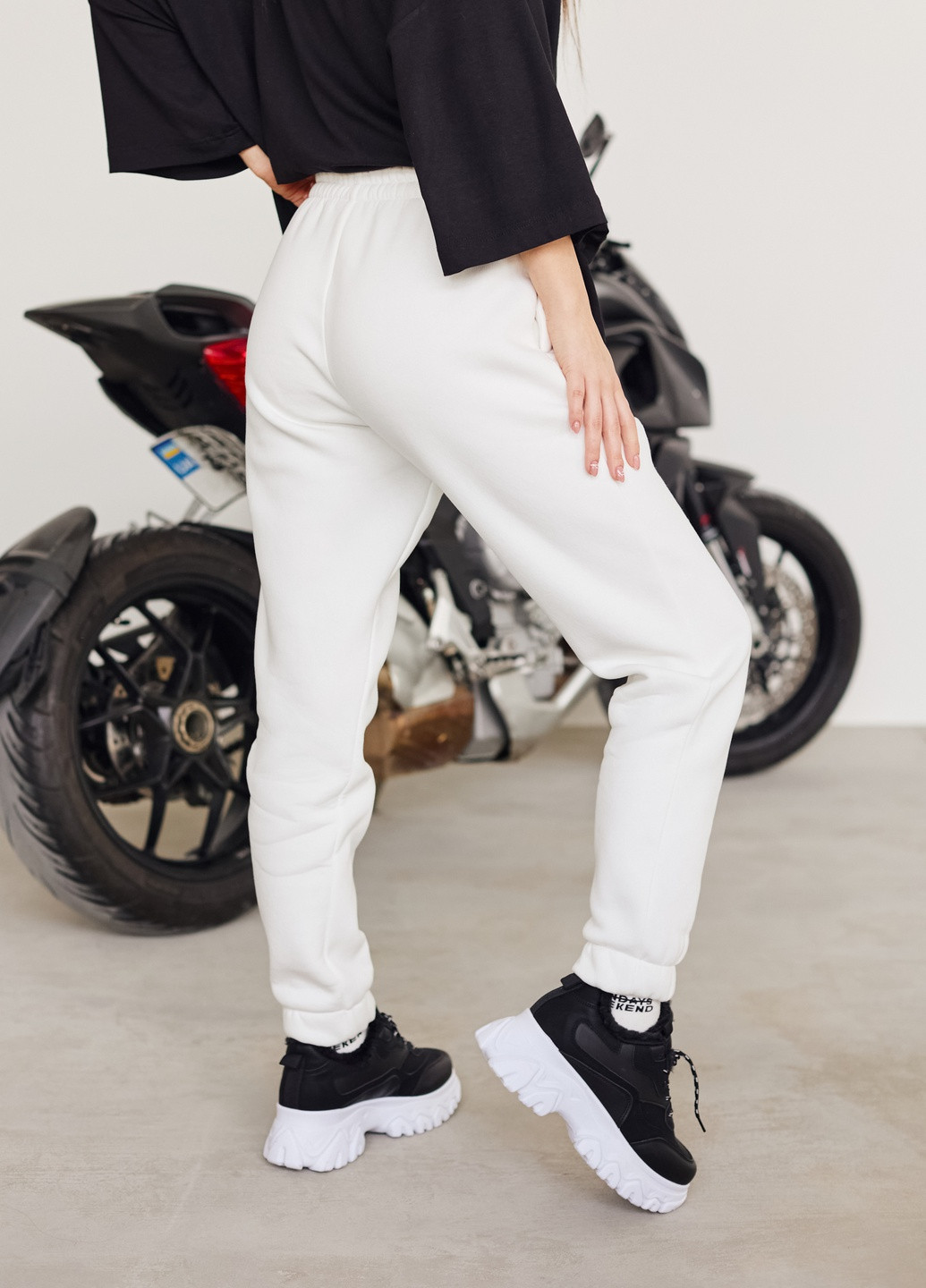 Белые кэжуал демисезонные брюки ST-Seventeen